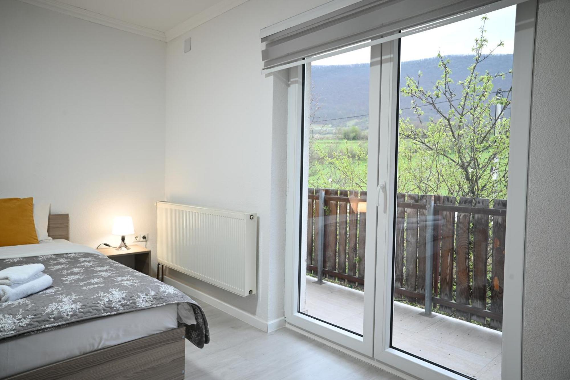 Una National Park Apartment Bihać 외부 사진